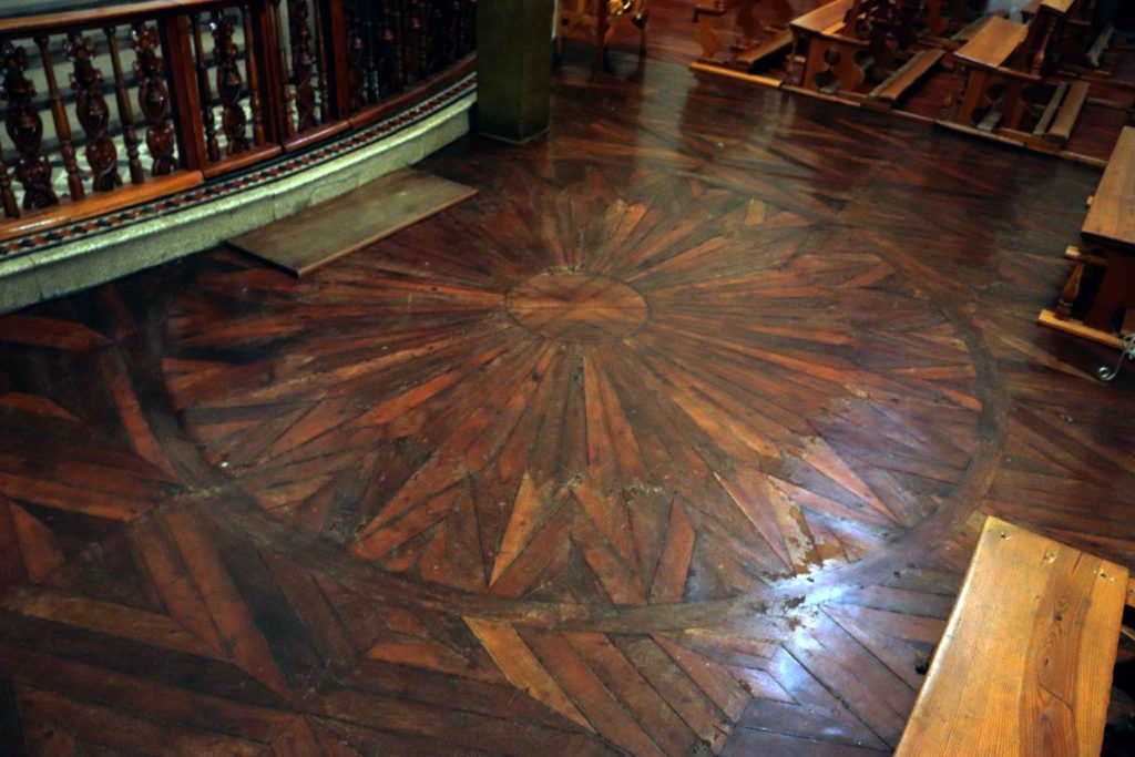 Suelo de la cúpula principal del Santuario de Jesús