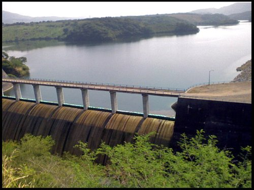 Presa El Pasaman en Pihuamo