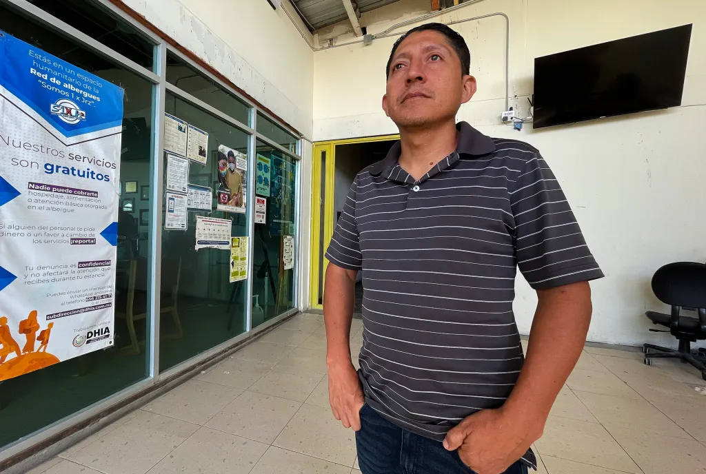 El migrante Javier Ceballos, originario de Ecuador
