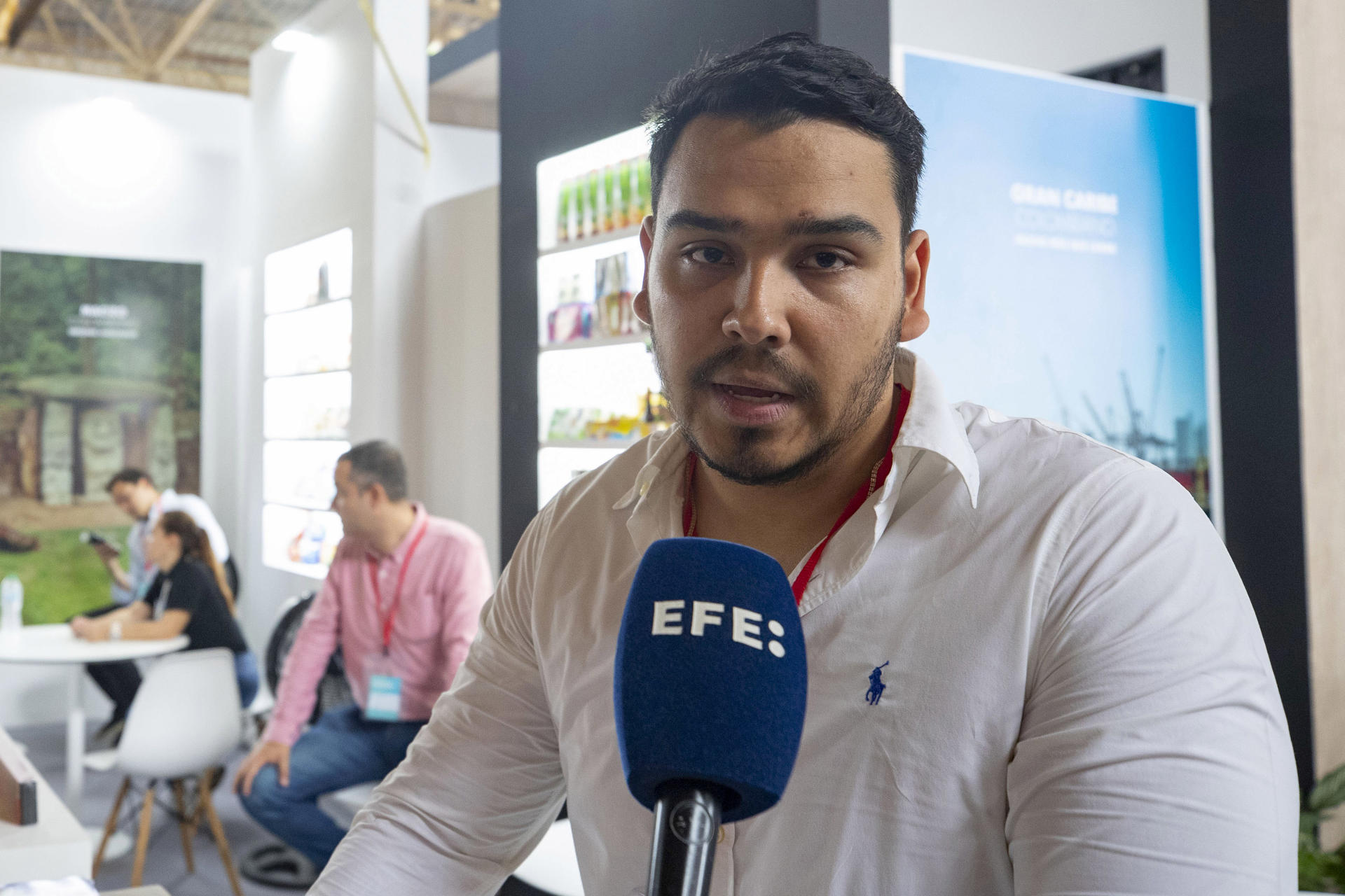 El empresario colombiano, Leandro Cabrera, habla este 5 de noviembre de 2024, en La Habana (CUBA). EFE/ Yander Zamora