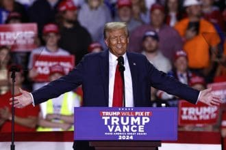 Fotografía de archivo del vencedor de las elecciones presidenciales de Estados Unidos, el republicano Donald Trump. EFE/CJ GUNTHER