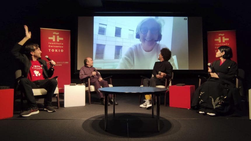 La directora española Isabel Herguera participa en un coloquio como parte de Doki Doki Animación con Ñ, con el productor Ivan Miñambres, y donde hablaron sobre el papel de la mujer en la industria. La segunda edición de la muestra de cine de animación 'Doki Doki Animación con Ñ' arrancó este viernes en Tokio, en un festival que se prolongará cuatro días y que cuenta nuevamente con la participación del aclamado cineasta Pablo Berger. El encuentro, organizado por el Instituto Cervantes de la capital japonesa, se prolongará desde hoy hasta el día 4 e incluirá visionados y charlas con directores y creadores de varios países iberoamericanos, incluido Berger, que acude a Japón para estrenar en el país asiático su cinta 'Robot Dreams' (2023).-
EFE/ Instituto Cervantes de Tokio ***SOLO USO EDITORIAL/SOLO DISPONIBLE PARA ILUSTRAR LA NOTICIA QUE ACOMPAÑA (CRÉDITO OBLIGATORIO)***