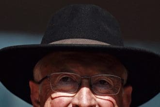 El embajador de Estados Unidos en México, Ken Salazar, participa este martes en una rueda de prensa en Ciudad de México (México).  EFE/ Sáshenka Gutiérrez