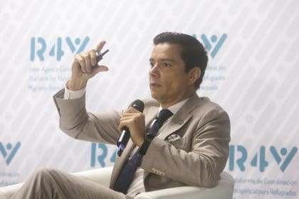 El coordinador interagencial para los Refugiados y Migrantes de Venezuela (R4V), Johan González habla durante el lanzamiento del Plan Regional de Respuesta para Refugiados y Migrantes (RMPR) 2025-2026, este viernes en Ciudad de Panamá (Panamá). EFE/ Carlos Lemos