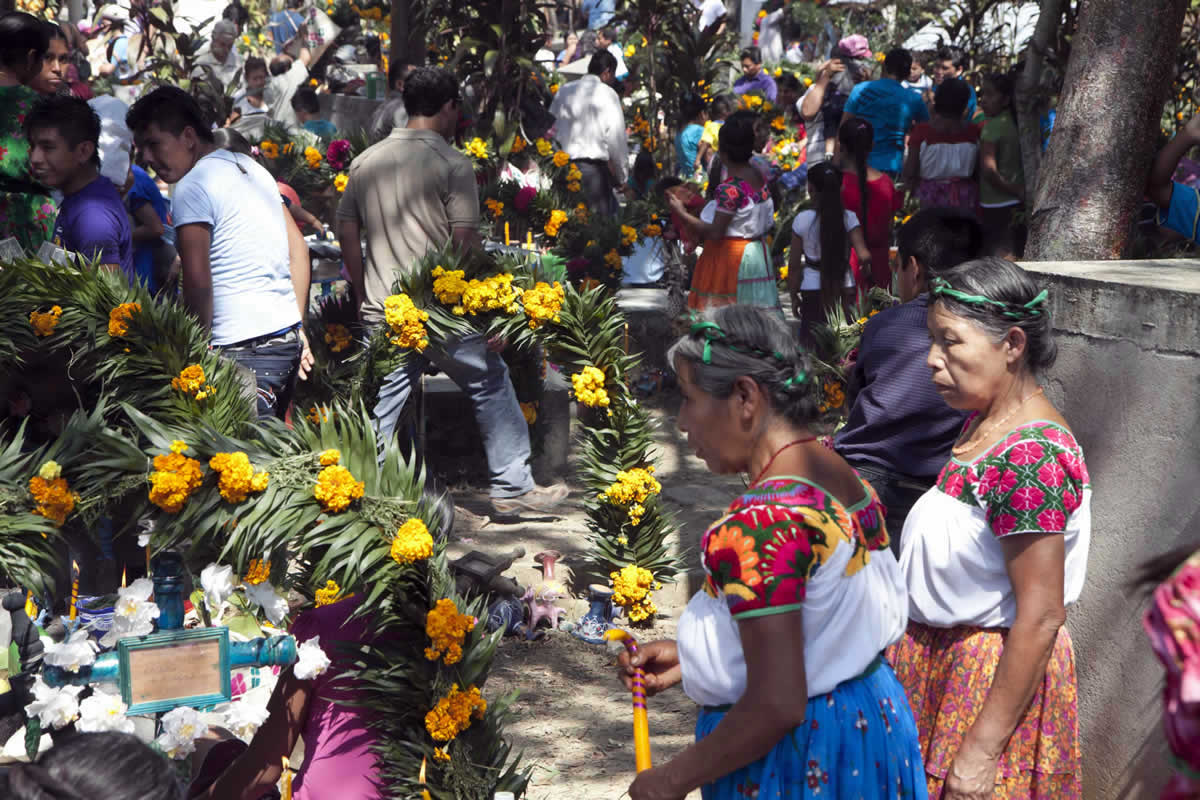 El alma de la fiesta: danza, ofrendas y tradición