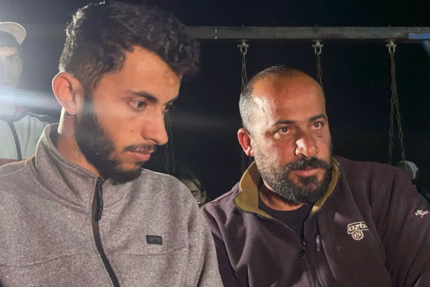 Foto de archivo del cineasta palestino Hamdan Ballal (d), uno de los cuatro codirectores y ganadores del Óscar por el documental 'No Other Land'. EFE/Nuria Garrido