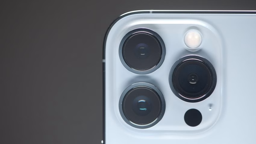 Apple cae tras aranceles de Trump