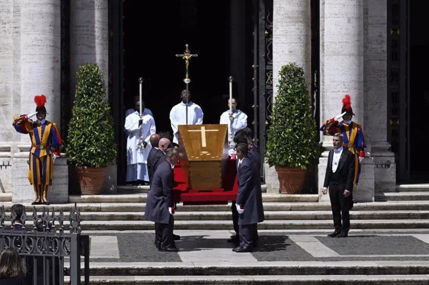 Papa Francisco fue sepultado en Santa María la Mayor