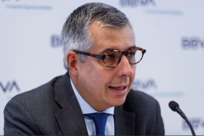 Fotografía de archivo del economista jefe de BBVA México, Carlos Serrano. EFE/José Méndez