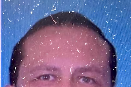 Fotografía divulgada por el Centro de aplicación de la ley del condado de Anaconda donde aparece Michael Paul Brown, el pistolero que provocó un tiroteo en un negocio ubicado en Anaconda, Montana (Estados Unidos). EFE/ Centro de aplicación de la ley del condado de Anaconda-Deer Lodge
