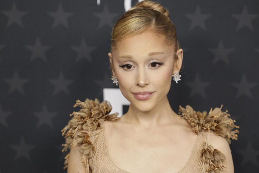 Ariana Grande demanda a hackers por filtrar material inédito