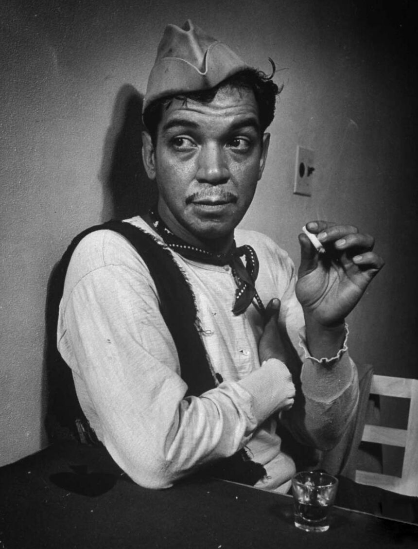Cantinflas en Ahí está el detalle (1940)