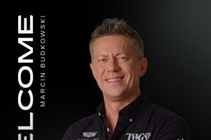 La escudería estadounidense Cadillac anunció este miércoles el nombramiento del del ingeniero polaco Marcin Budkowski como nuevo director del equipo, en sustitución del británico Graeme Lowdon.