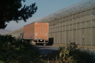 EU acusa a México de facilitar el reenvío de productos chinos
