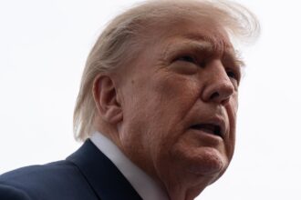Fotografía del presidente estadounidense, Donald Trump. EFE/Aaron Schwartz