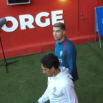 El jugador de Portugal Cristiano Ronaldo (d) en foto de archivo de PAULO NOVAIS. EFE